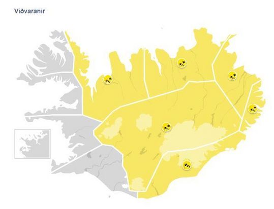 Kortið sýnir á hvaða landsvæðum viðvaranir eru í gildi á hádegi á fimmtudag