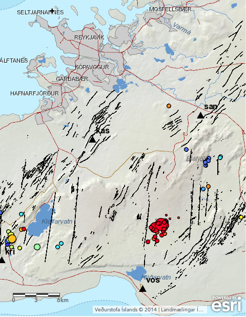 Skjálftarnir eru á flekaskilum sem liggja austur eftir Reykjanesskaganum. þar sem skjálftar geta orðið um og yfir sex að stærð.