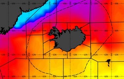 umhverfis Ísland: sjórinn í litaflekkjum