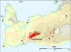 Kort af Reykjanesskaga sem sýnir skjálftaröðina við Fagradalsfjall.