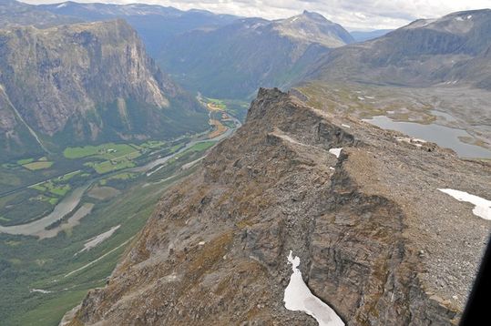 Knekkpunkt-dalen-fjellplata-bergeng-nve