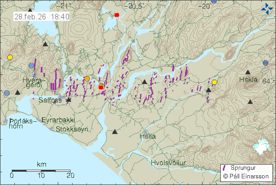 Kort með staðsetningum jarðskjálfta